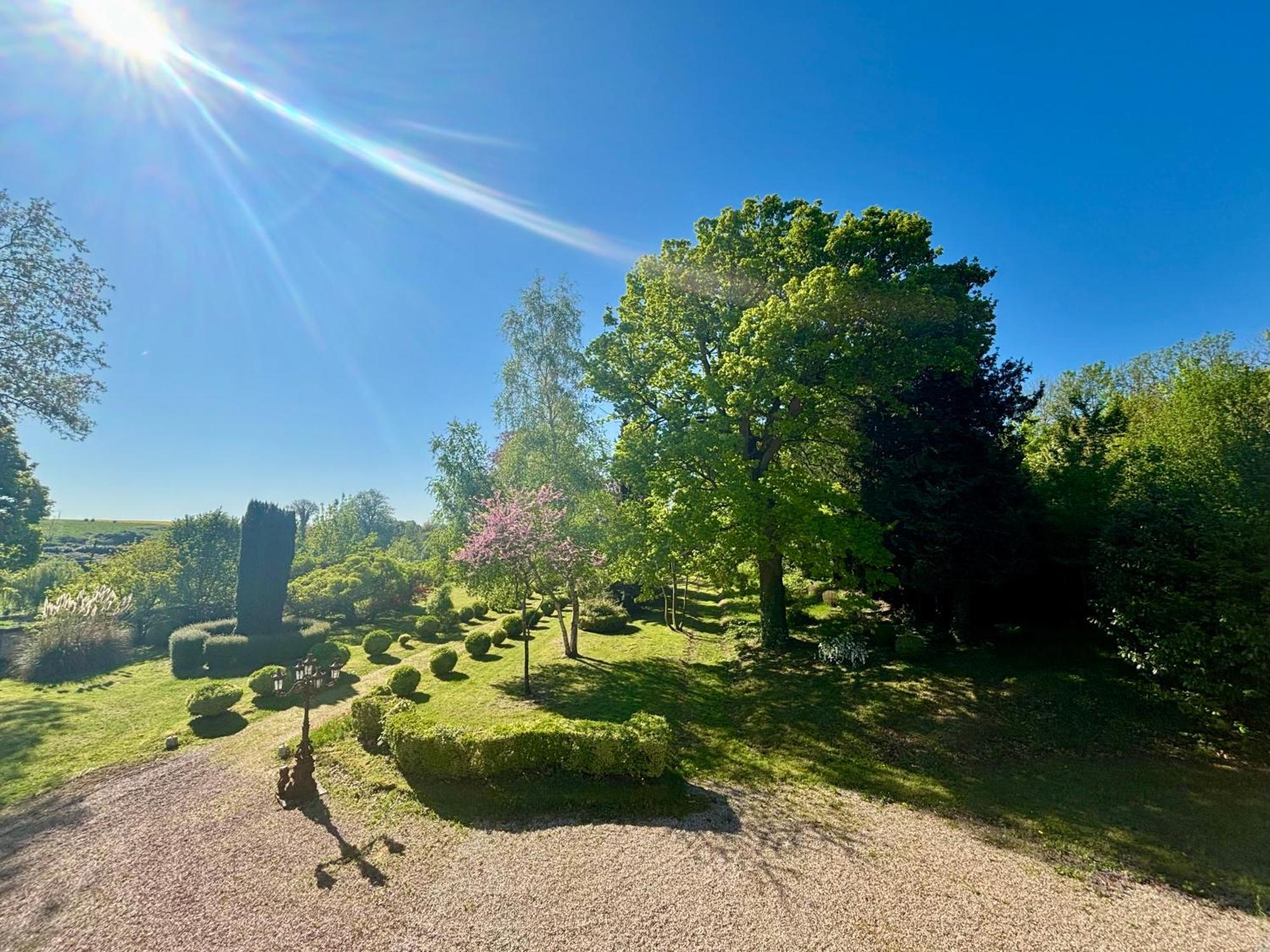 Chateau Du Mesnil Soleil , Gites Et Chambres D'Hotes Damblainville Exterior foto